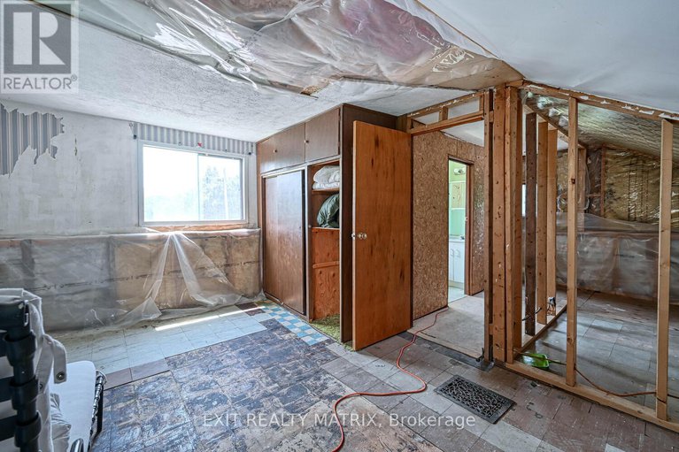 28624051/7771-lawrence-street/vernon/ottawa/ontario/K0A3J0_13