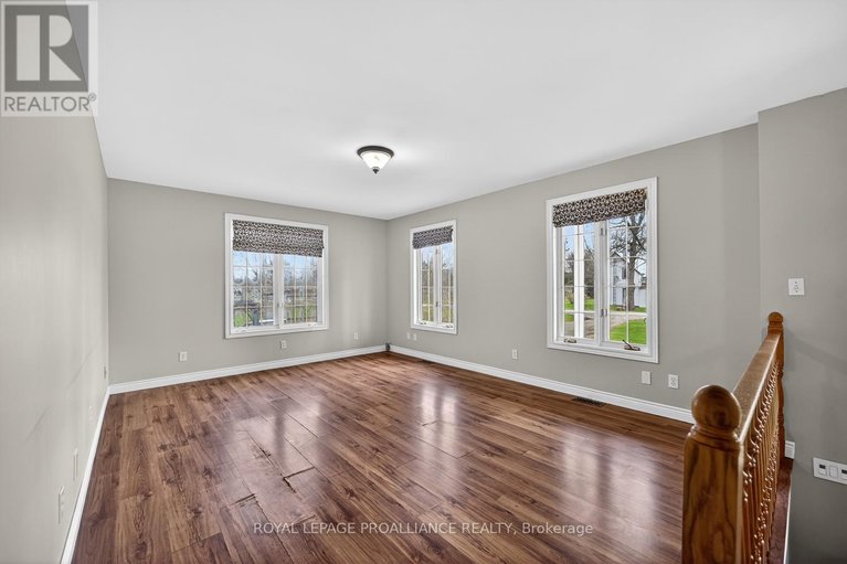 29645403/8100-amelia-street/augusta-twp/augusta/ontario/K0G1R0_7