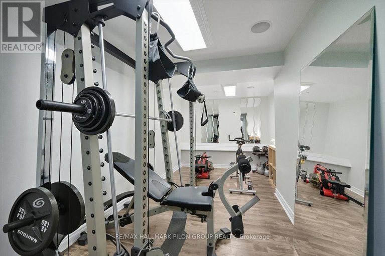 28956956/200-enclave-walk/mer-bleuebradley-estatesanderson-park/ottawa/ontario/K1W0J4_30