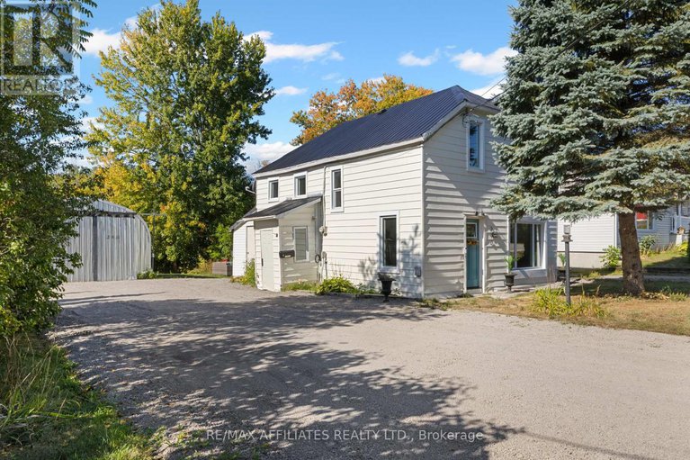 28874015/290-water-street/almonte/mississippi-mills/ontario/K0A1A0_1