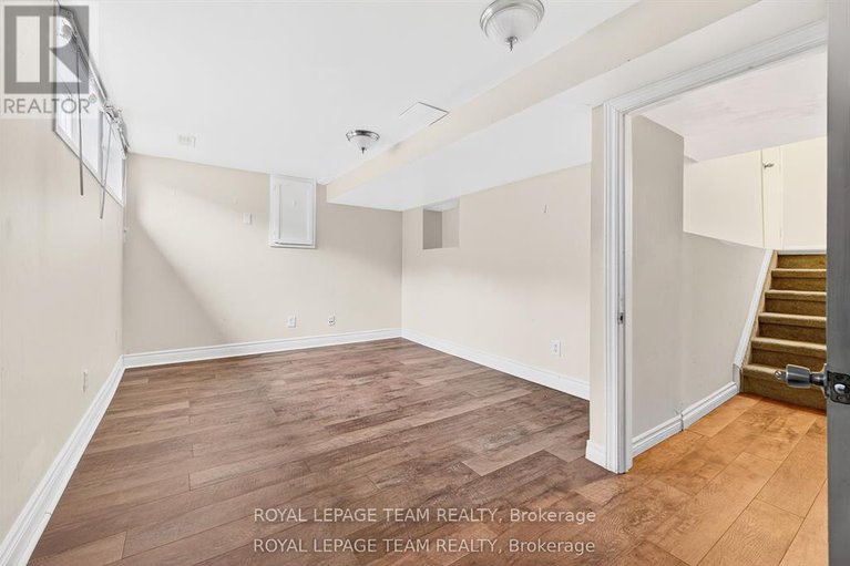 29580107/13-2-bertona-street/manordale/ottawa/ontario/K2G0W3_30