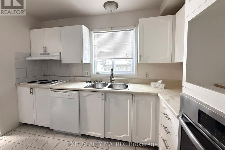 29238699/712-mathieu-way/fallingbrookpineridge/ottawa/ontario/K4A2S5_10