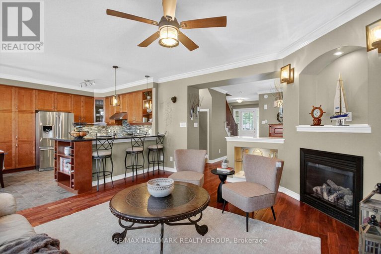 28916724/317-river-landing-avenue/half-moon-bay/ottawa/ontario/K2J3V4_13