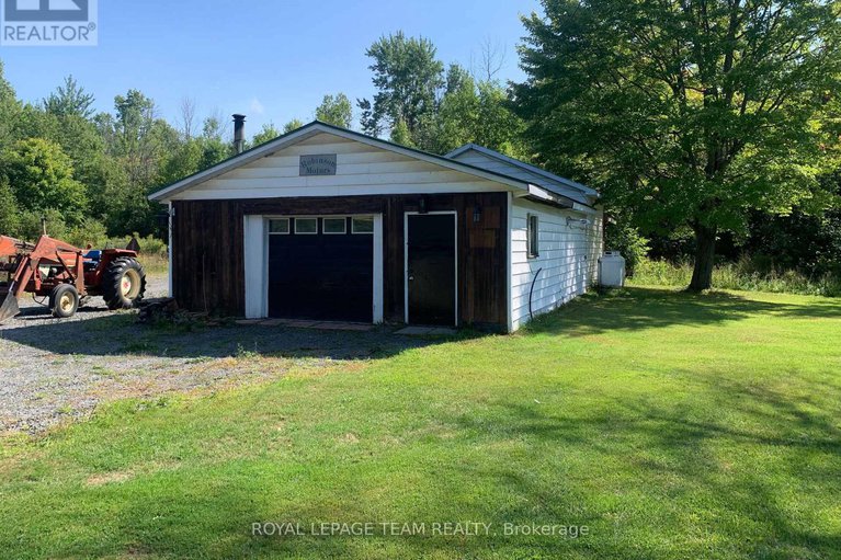 28823443/690-limerick-road/north-grenville-twp-kemptville-south/north-grenville/ontario/K0G1T0_17