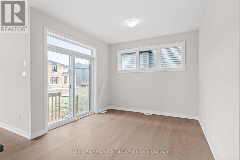 27846095/747-kenny-gordon-avenue-n/riverside-southgloucester-glen/ottawa/ontario/K4M0X9_19