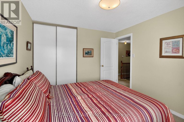 29410733/6105-lariviere-crescent/orleans-village/ottawa/ontario/K1W1C6_30