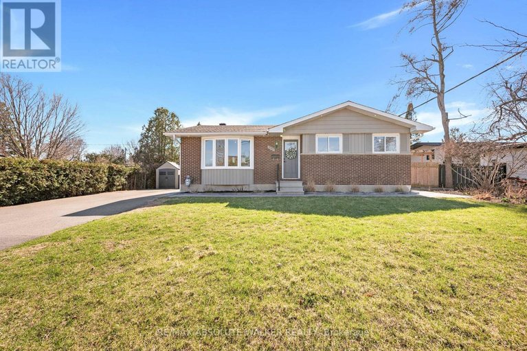 29640984/2052-valley-drive/elmvale-acresurbandale/ottawa/ontario/K1G2P4_1