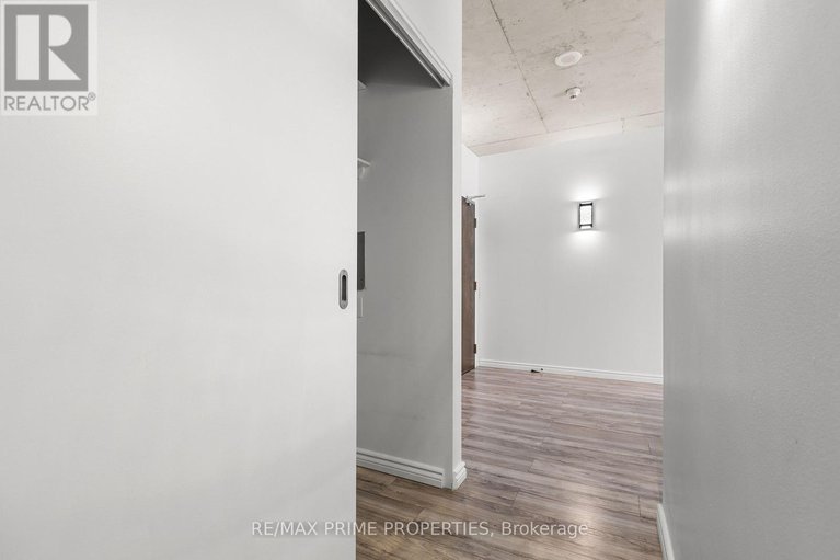 29354072/311-383-cumberland-street/lower-townbyward-market/ottawa/ontario/K1N1J7_21