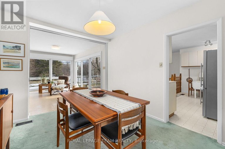 29460825/35-cherrywood-drive/arbeatha-park/ottawa/ontario/K2H6H1_12