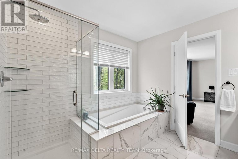 28323311/820-mercier-crescent/orleans-village/ottawa/ontario/K1W0N6_24