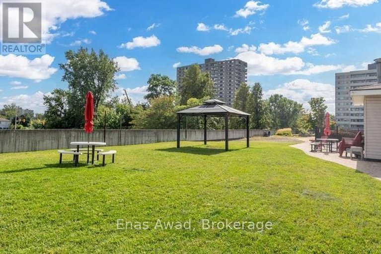 28369168/807-1100-ambleside-drive/woodroffe/ottawa/ontario/K2B8G6_15
