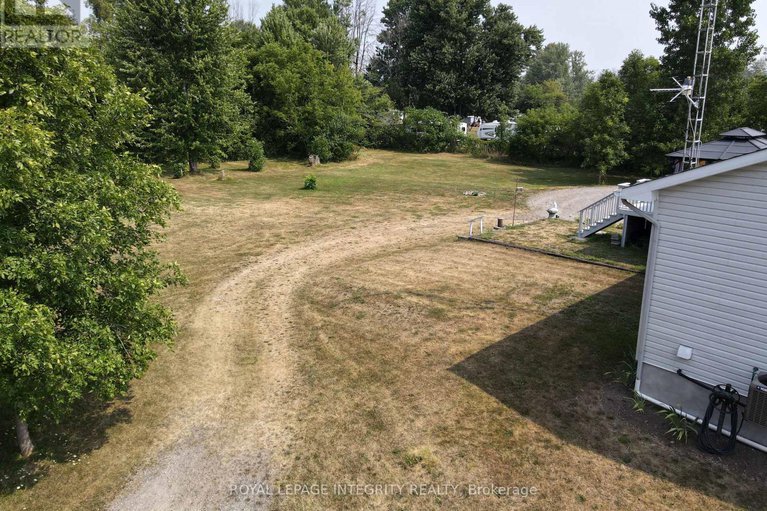 28715412/14977-country-rd-2-road/south-stormont-osnabruck-twp/south-stormont/ontario/K0C1M0_41