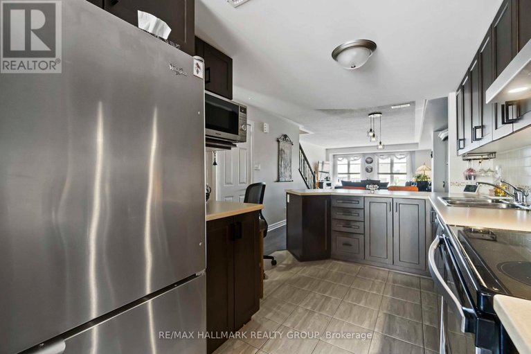 28641844/14-1124-docteur-corbeil-boulevard/town-of-rockland/clarence-rockland/ontario/K4K0G9_21