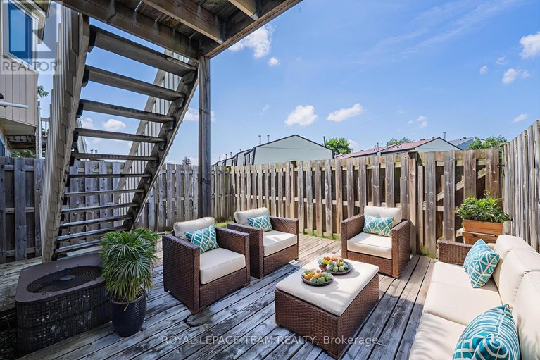 28613595/28-huntview-private/hunt-clubwestern-community/ottawa/ontario/K1V0M5_45