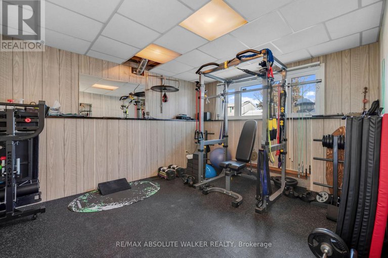 29422550/19-lambert-drive/sheahan-estatestrend-village/ottawa/ontario/K2H5Y3_28