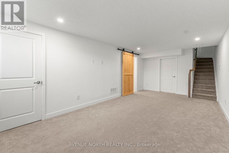 28967067/653-putney-crescent/stittsville-south/ottawa/ontario/K2S2N7_20