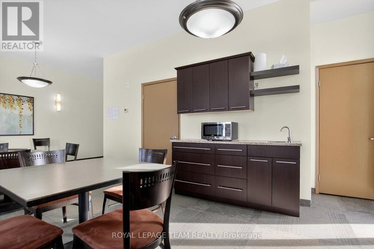 29362714/204-310-centrum-boulevard/bilberry-creekqueenswood-heights/ottawa/ontario/K1E0A3_31