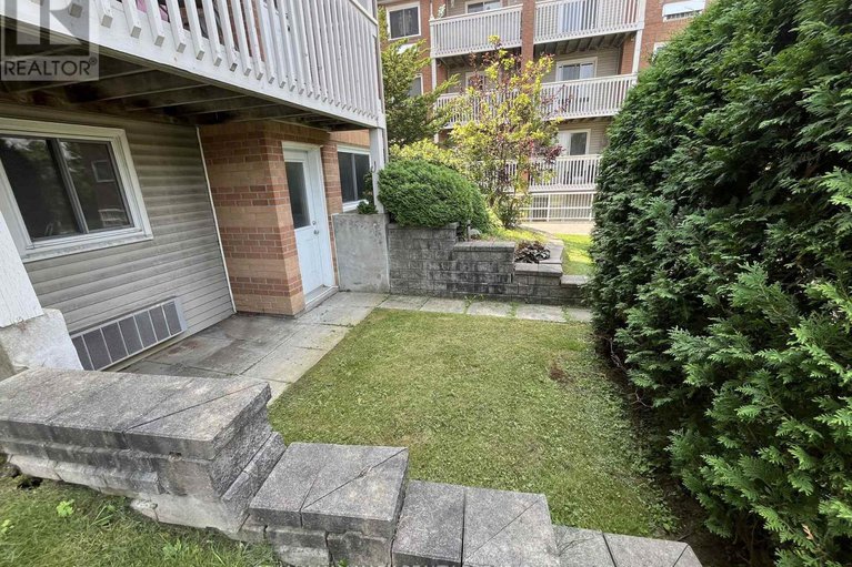 28618067/108-345-centrum-boulevard/bilberry-creekqueenswood-heights/ottawa/ontario/K1E3W9_12