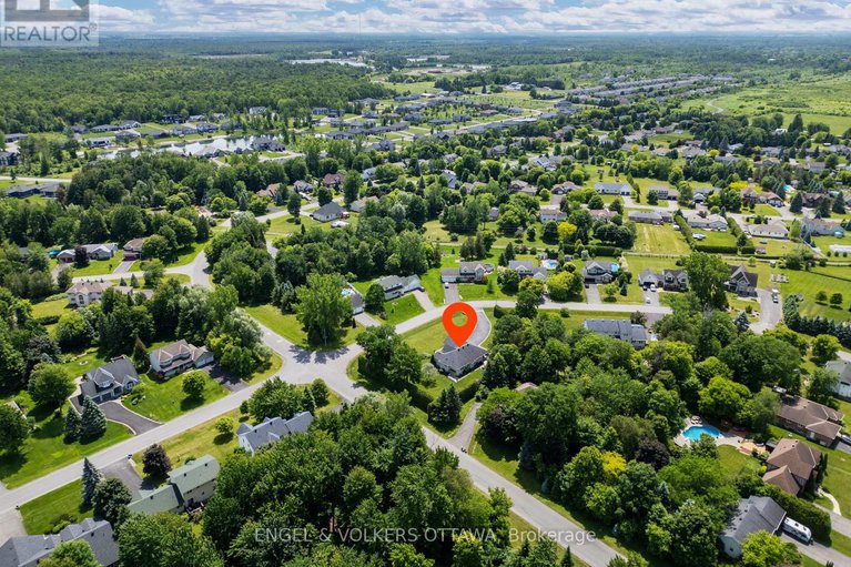28611579/1591-stephanie-anne-drive/greely/ottawa/ontario/K4P1M8_48