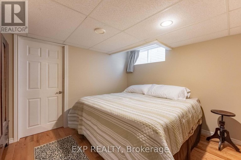 29033909/17-olde-towne-avenue/village-of-russell/russell/ontario/K4R0A5_40