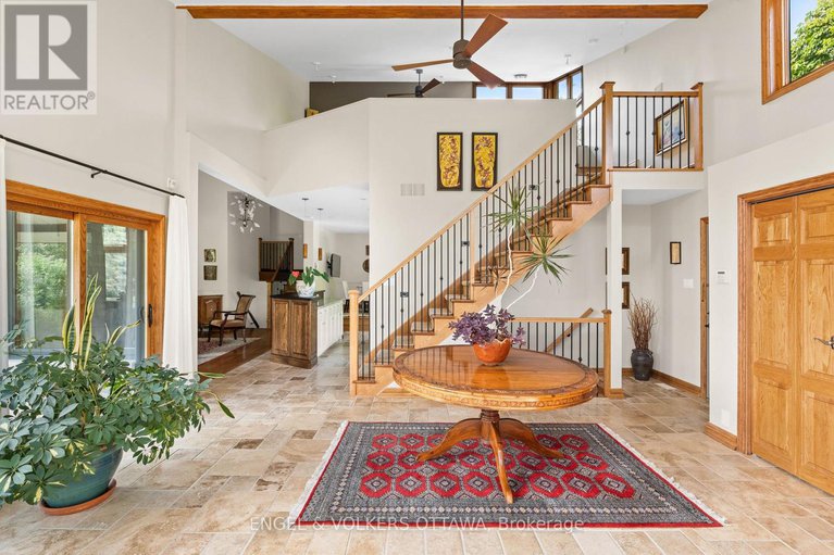 28760477/37-revol-road/merivale-gardens/ottawa/ontario/K2G0B8_4