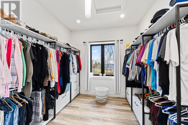 29416154/5-shoreside-way/augusta-twp/augusta/ontario/K6V5T1_25