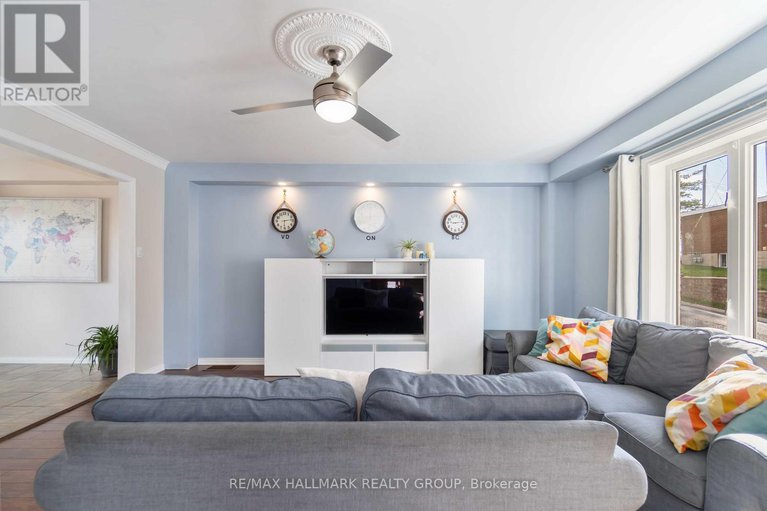 29069268/835-powers-street/town-of-rockland/clarence-rockland/ontario/K4K1K4_5