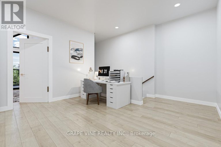 29136511/535-adventure-private/mooneys-bayriverside-park/ottawa/ontario/K1V9R2_19