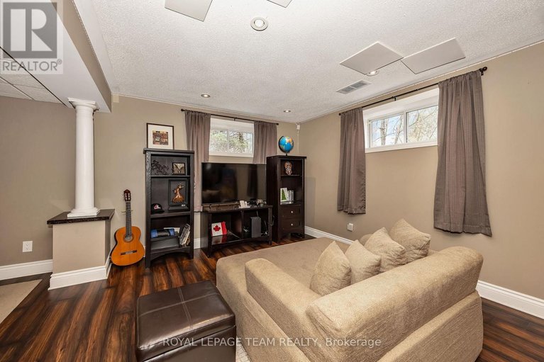 29675981/7067-donwel-drive/greely/ottawa/ontario/K4P1M7_36