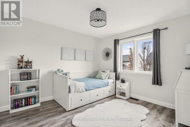 29572536/1820-mccallum-drive/fallingbrookgardenway-south/ottawa/ontario/K4A3T7_28