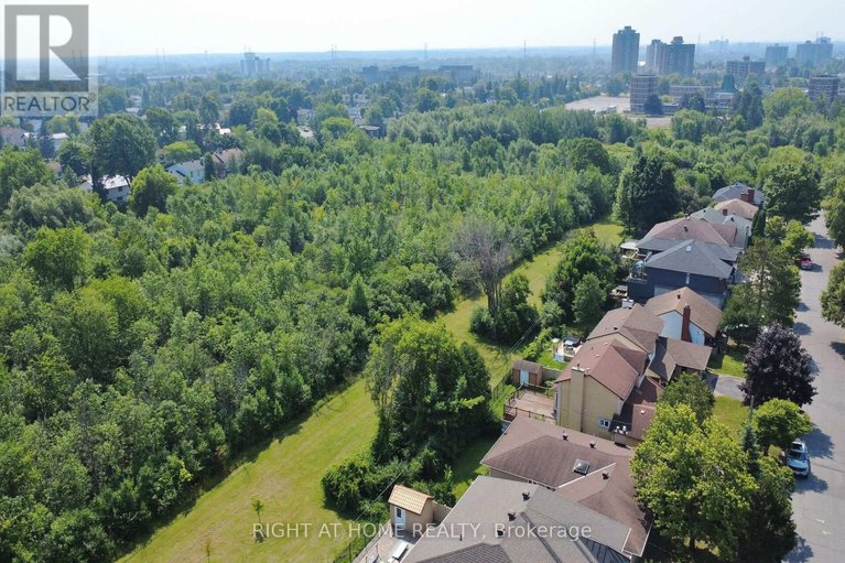 28631481/2257-prospect-avenue/alta-vista/ottawa/ontario/K1H7G2_36