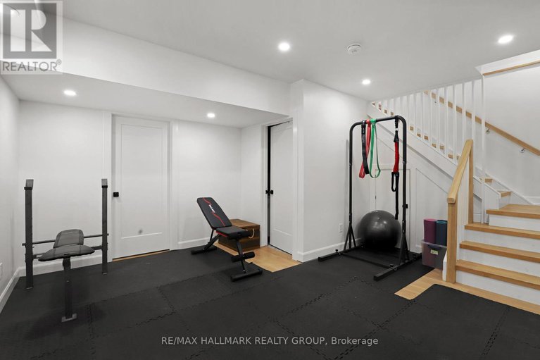 28551598/460-bevan-avenue/westborohampton-park/ottawa/ontario/K1Z5S4_33