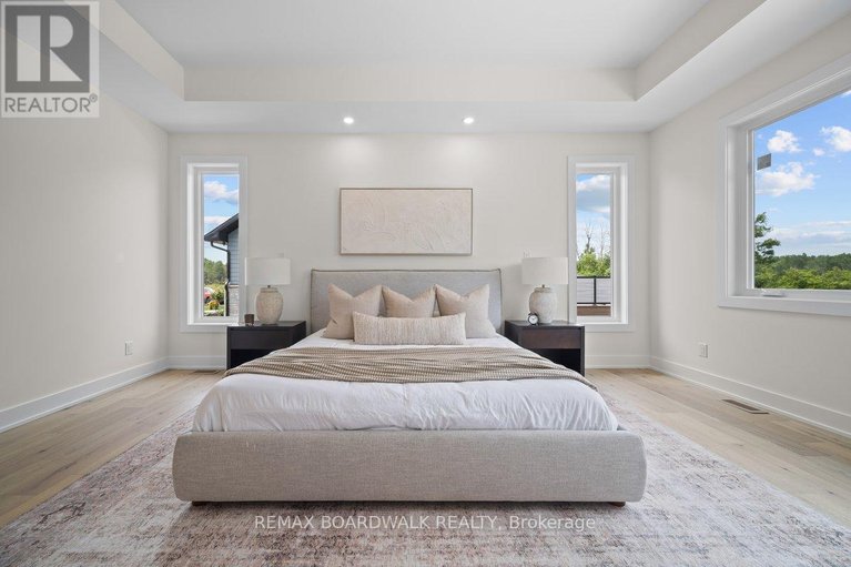 29526298/249-cabrelle-place/manotick-village-manotick-estates/ottawa/ontario/K4M0A9_14