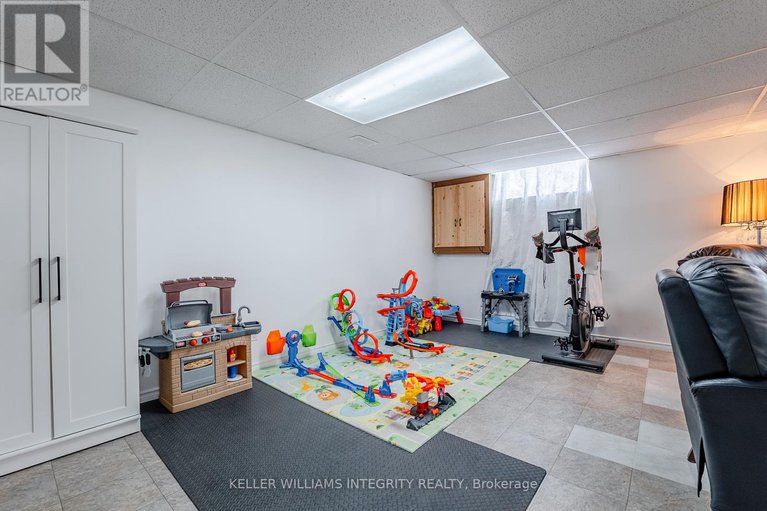 28489479/3-3-le-baron-drive/russell-twp/russell/ontario/K0A2M0_34