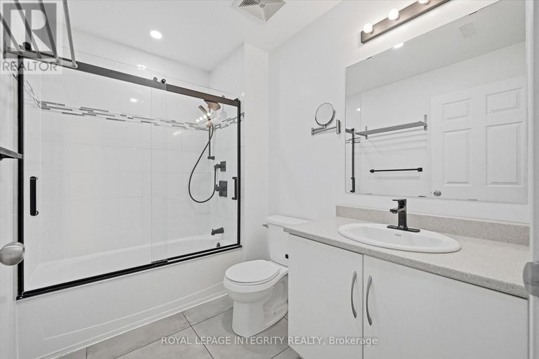 29425303/c-849-blackcomb-private/elmvale-acres/ottawa/ontario/K1G4E4_19