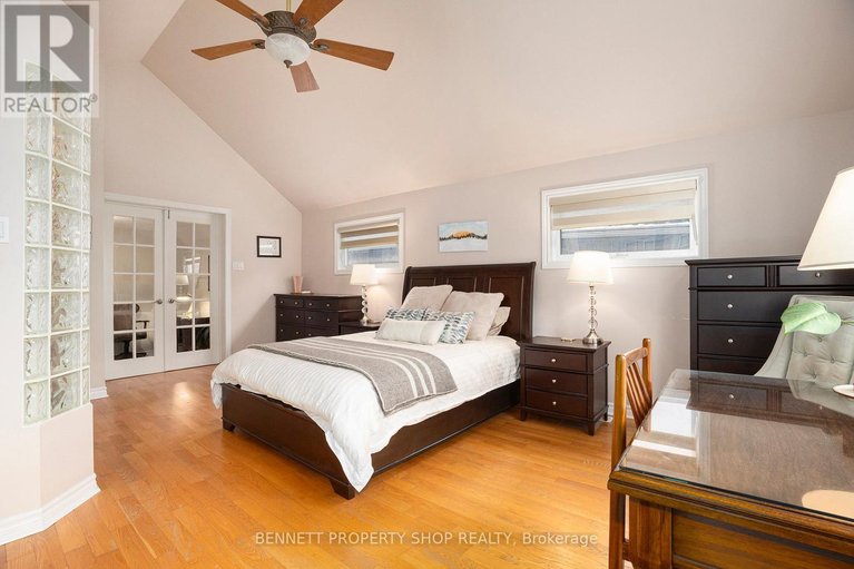 29668148/140-drummond-street/ottawa-east/ottawa/ontario/K1S1K2_18