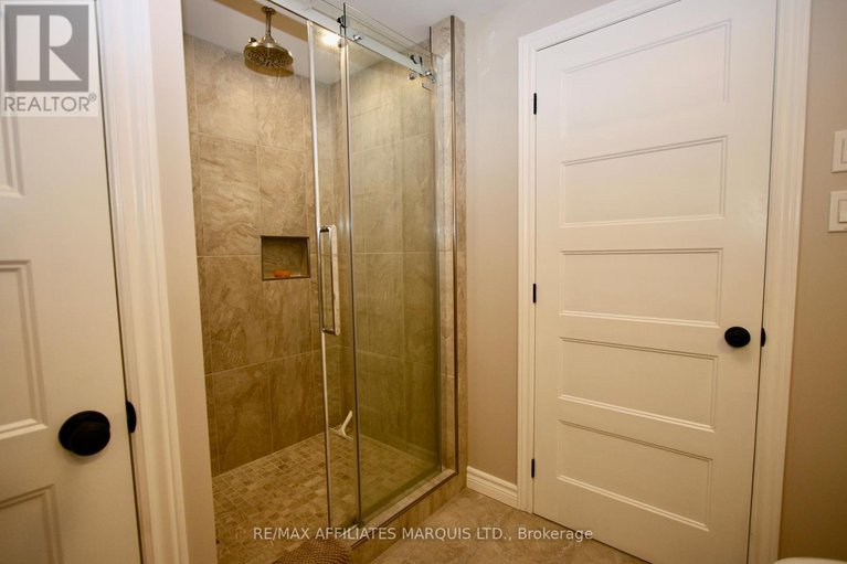 28786974/20447-patricia-lane/south-glengarry-lancaster-twp/south-glengarry/ontario/K0C1L0_12