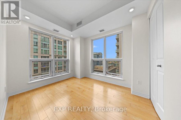 29234795/2009-195-besserer-street/sandy-hill/ottawa/ontario/K1N0B6_16