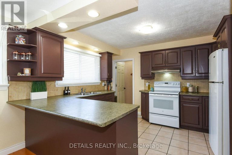 29661613/1222-field-street/bel-air-park/ottawa/ontario/K2C2R2_17