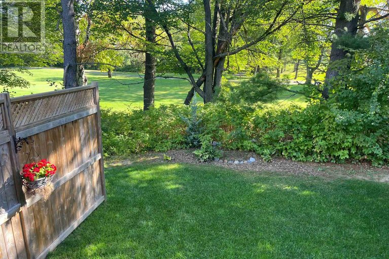 29608681/241-dion-avenue/town-of-rockland/clarence-rockland/ontario/K4K0M3_46