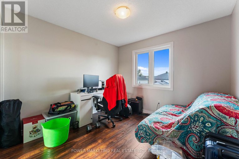 28857393/270-mica-crescent/town-of-rockland/clarence-rockland/ontario/K4K0E2_15
