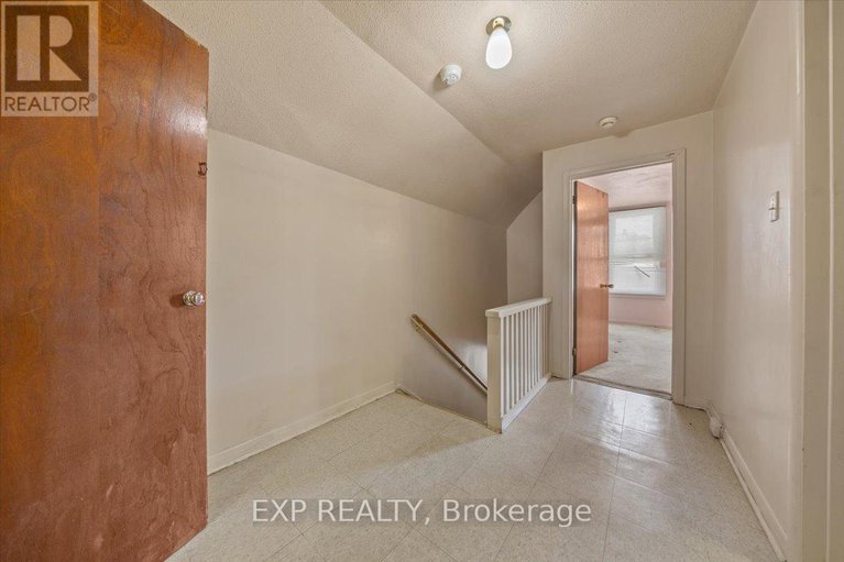 29111606/198-hinchey-avenue/mechanicsville/ottawa/ontario/K1Y1L7_25