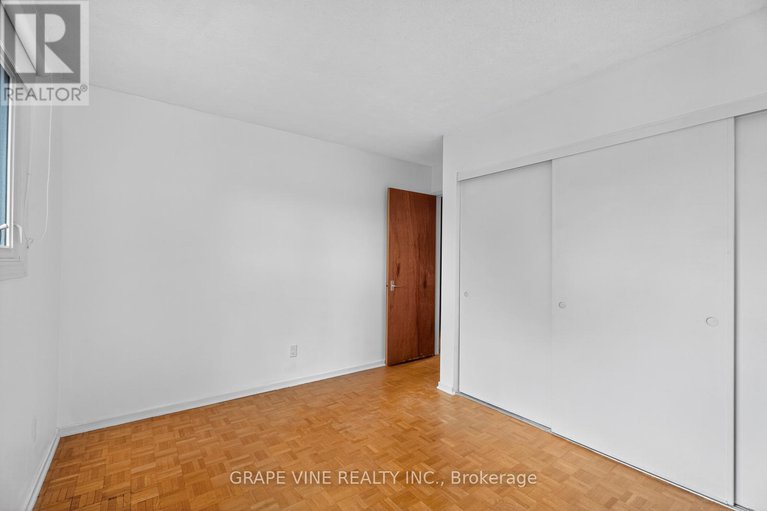 28906371/66-rutherford-way/beaverbrook/ottawa/ontario/K2K1N4_24