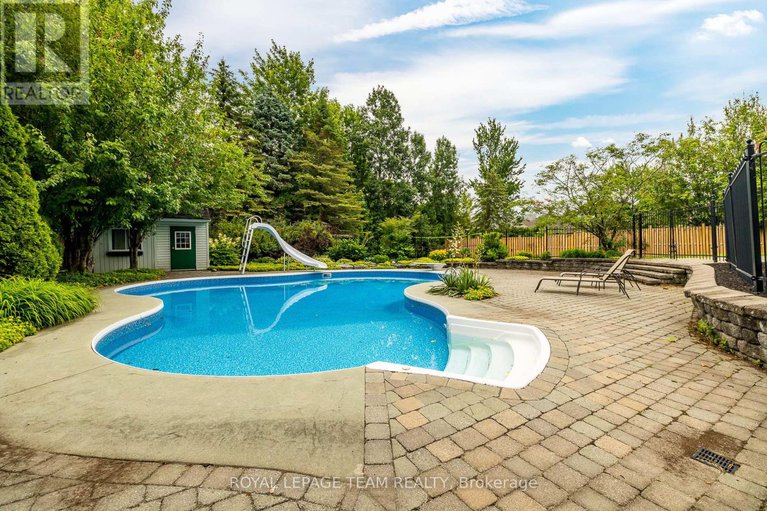 28541341/10-beechgrove-gardens/stittsville-south/ottawa/ontario/K2S1W5_45