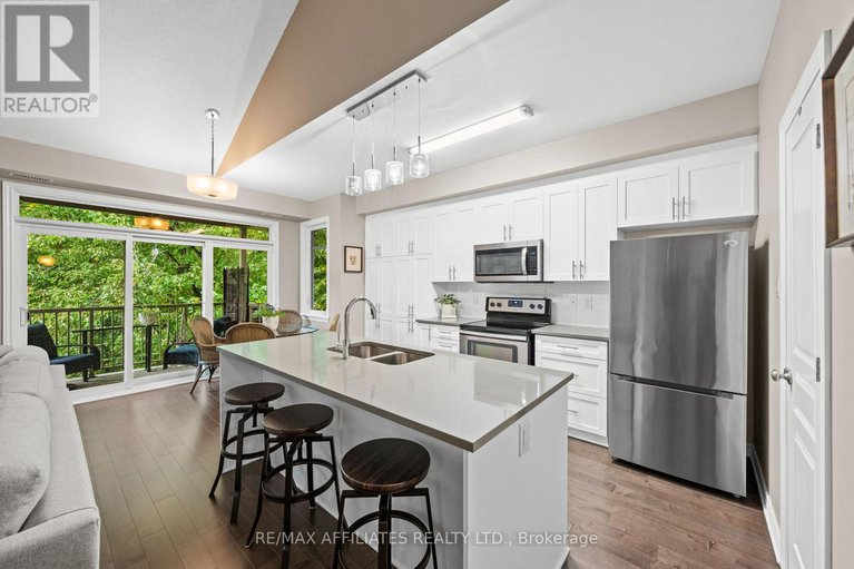 29107957/h-1030-beryl-private/riverside-southgloucester-glen/ottawa/ontario/K1V2M4_19