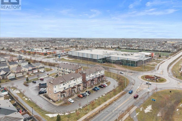 29463572/232-shanly-private/stonebridge/ottawa/ontario/K2J5X6_31