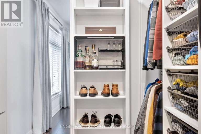 29464568/157-avro-circle/cfb-rockcliffe-and-area/ottawa/ontario/K1K4K7_25