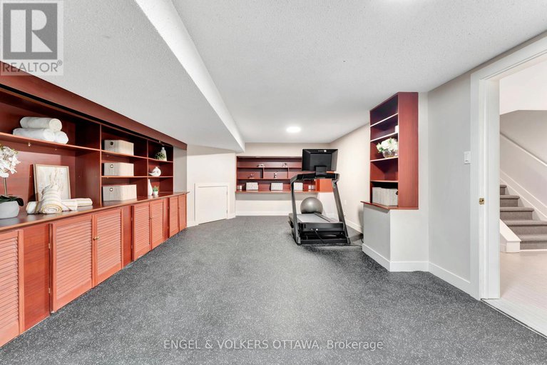28838272/14-belton-avenue/stittsville-central/ottawa/ontario/K2S1G7_43