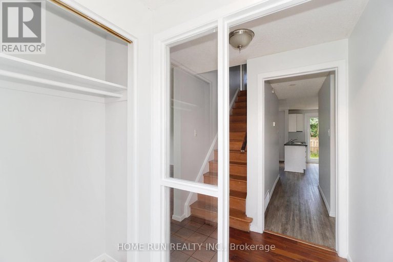 28597038/1292-meadowlands-drive-e/borden-farmstewart-farmcarleton-heightsparkwood-hills/ottawa/ontario/K2E6K5_3