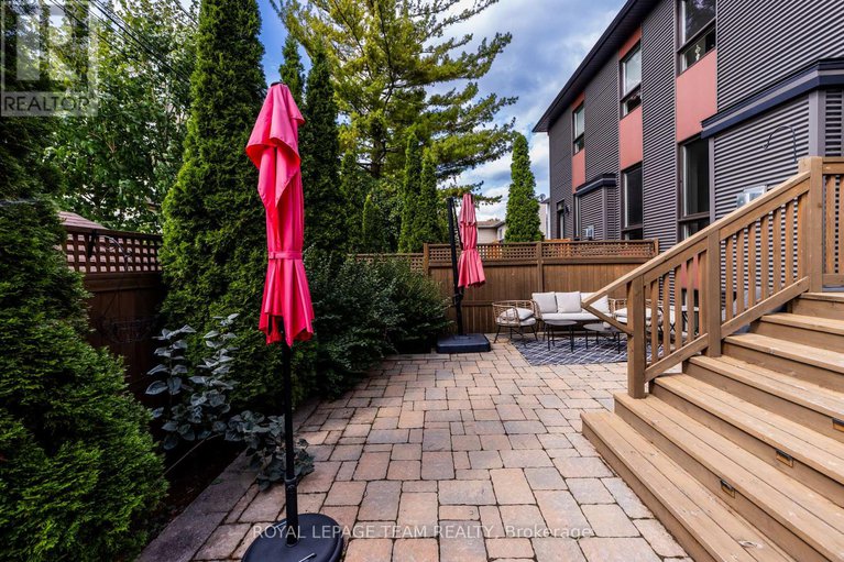 28836024/204-ancaster-avenue/woodroffe/ottawa/ontario/K2B5B3_32